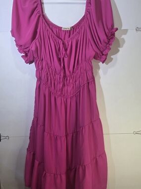 Liberty Love Bright Fuchsia Puff-Sleeve Tiered Midi Dress